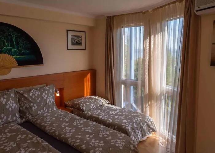 In - Balaton 37076 Apartamento *