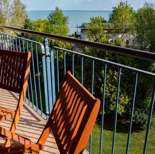 In - Balaton 37076