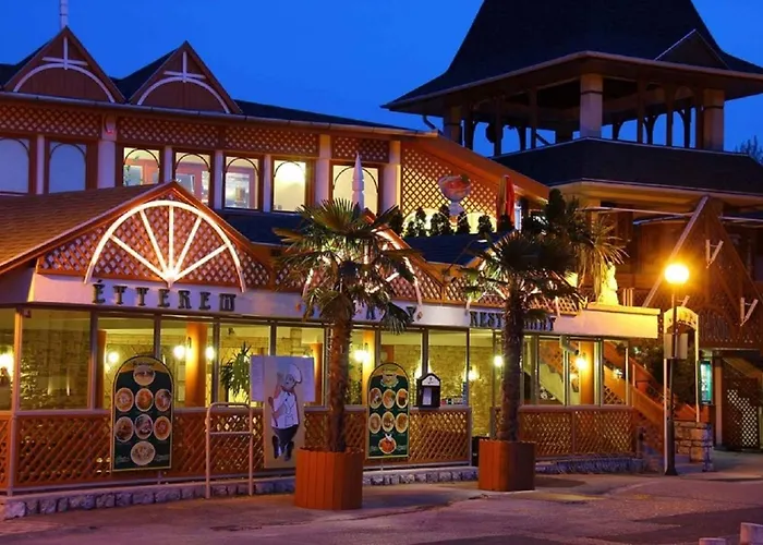 In - Balaton 37076 Apartamento *